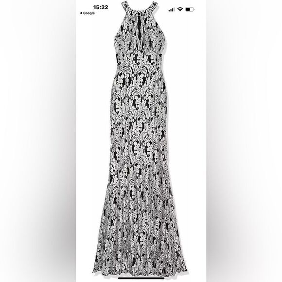 Rightway lace gowned - Picture 1 of 5